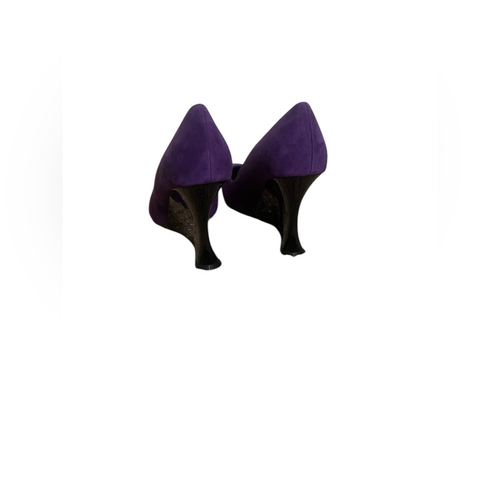 Nori Suede Wedge Pump - Picture 5 of 9